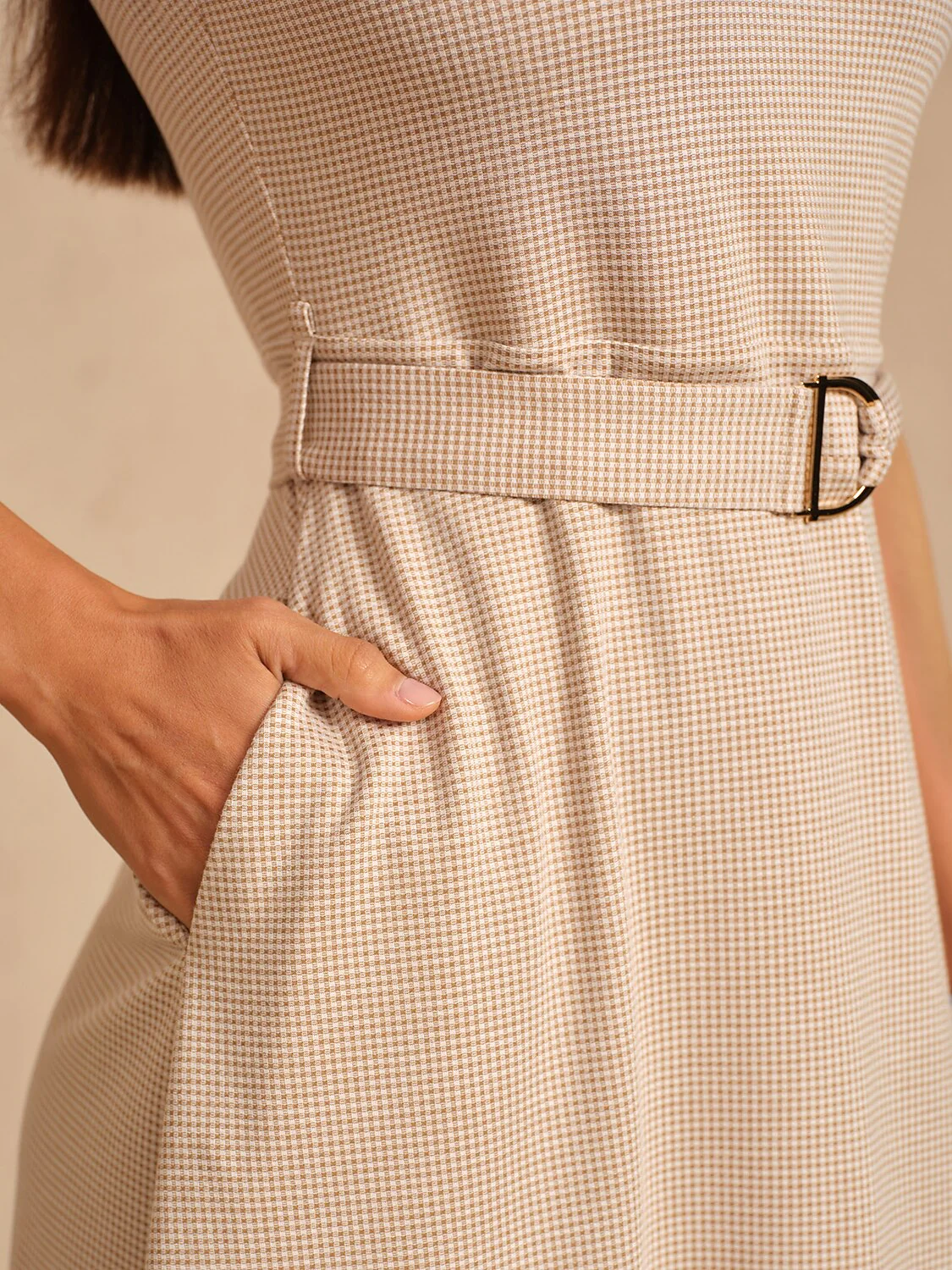 Crisp Couture Sleeveless Belt 36.5 Inch Golf Dress - Image 4