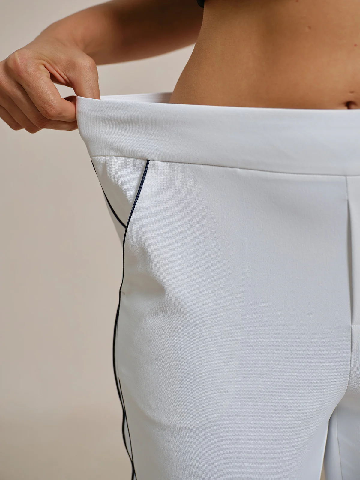 EAGLE 21 Inch Performance Stretch Trimmed Shorts - Image 7