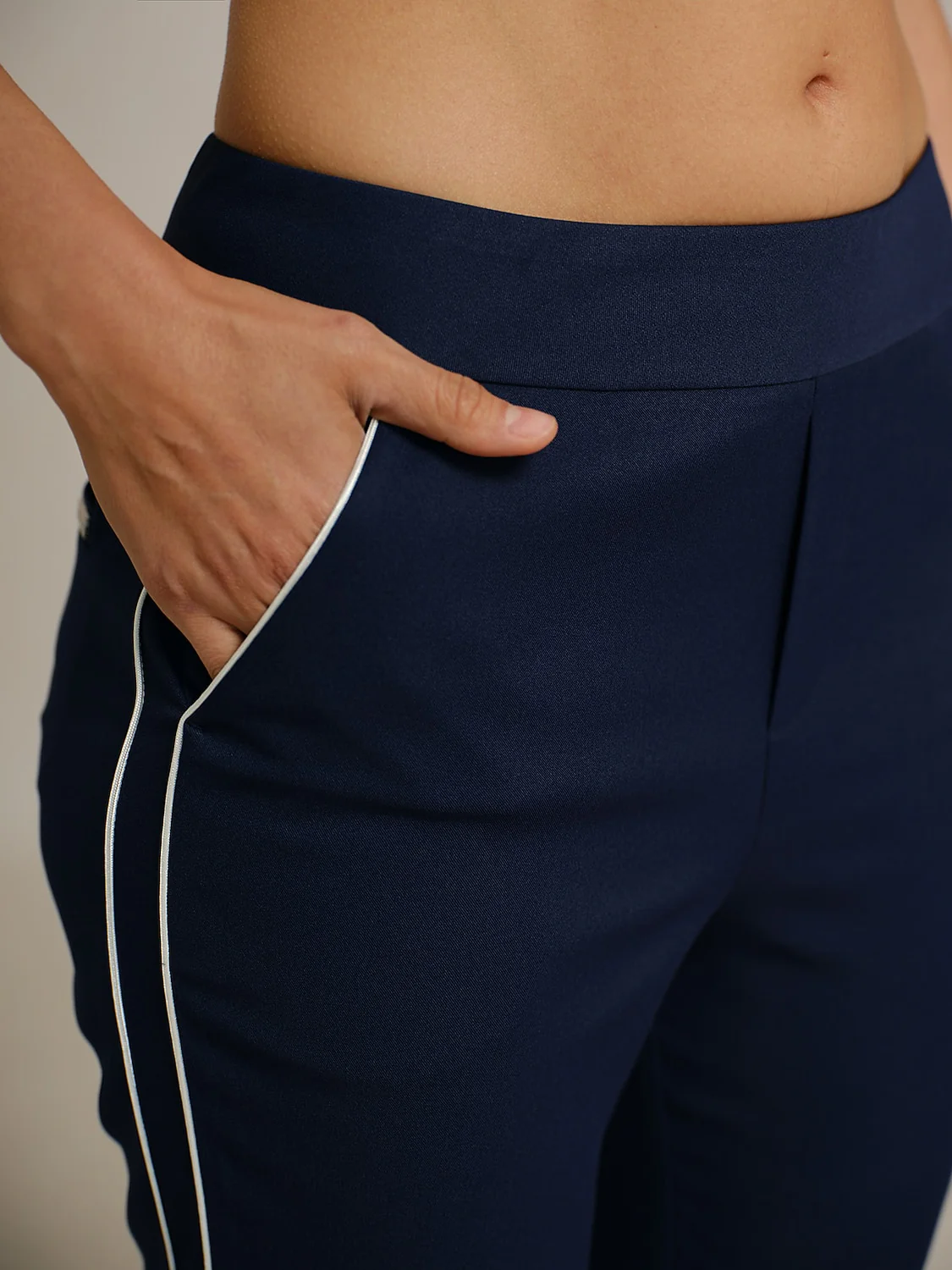 Eagle 28 Inch Performance Stretch Trimmed Ankle Pants - Image 27