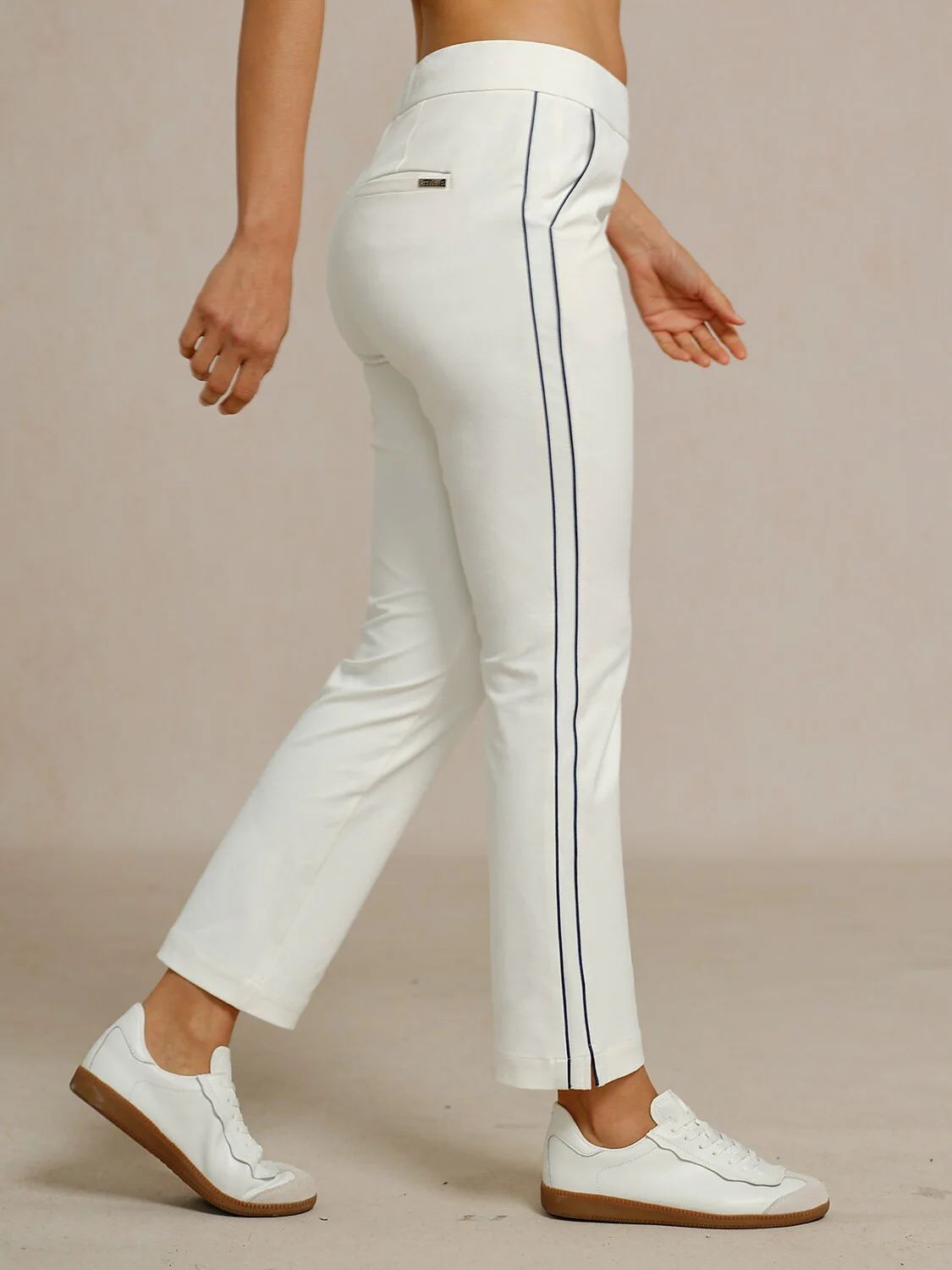 Eagle 28 Inch Performance Stretch Trimmed Ankle Pants - Image 15