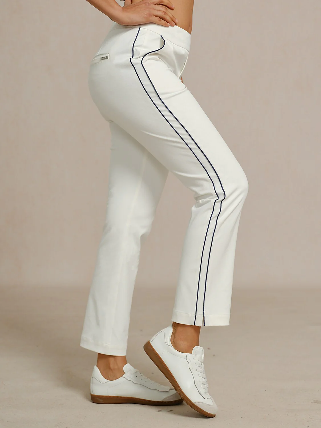 Eagle 28 Inch Performance Stretch Trimmed Ankle Pants - Image 24
