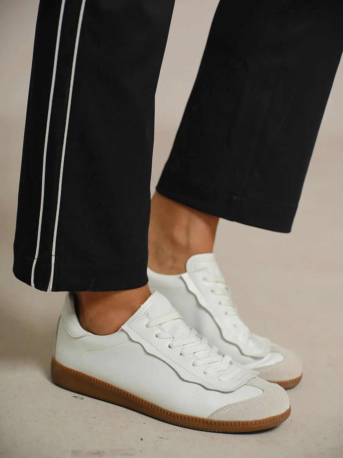 Eagle 28 Inch Performance Stretch Trimmed Ankle Pants - Image 35