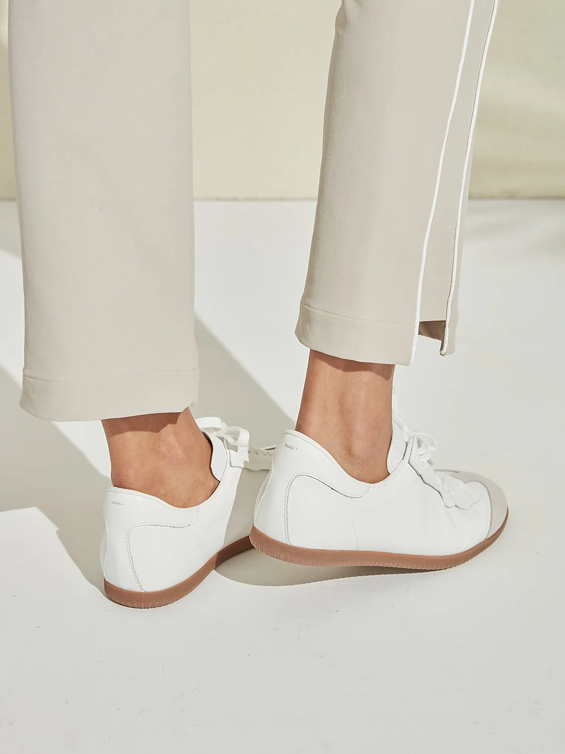 FitFlex Leather Retro Trainer Sneakers Women - Image 10