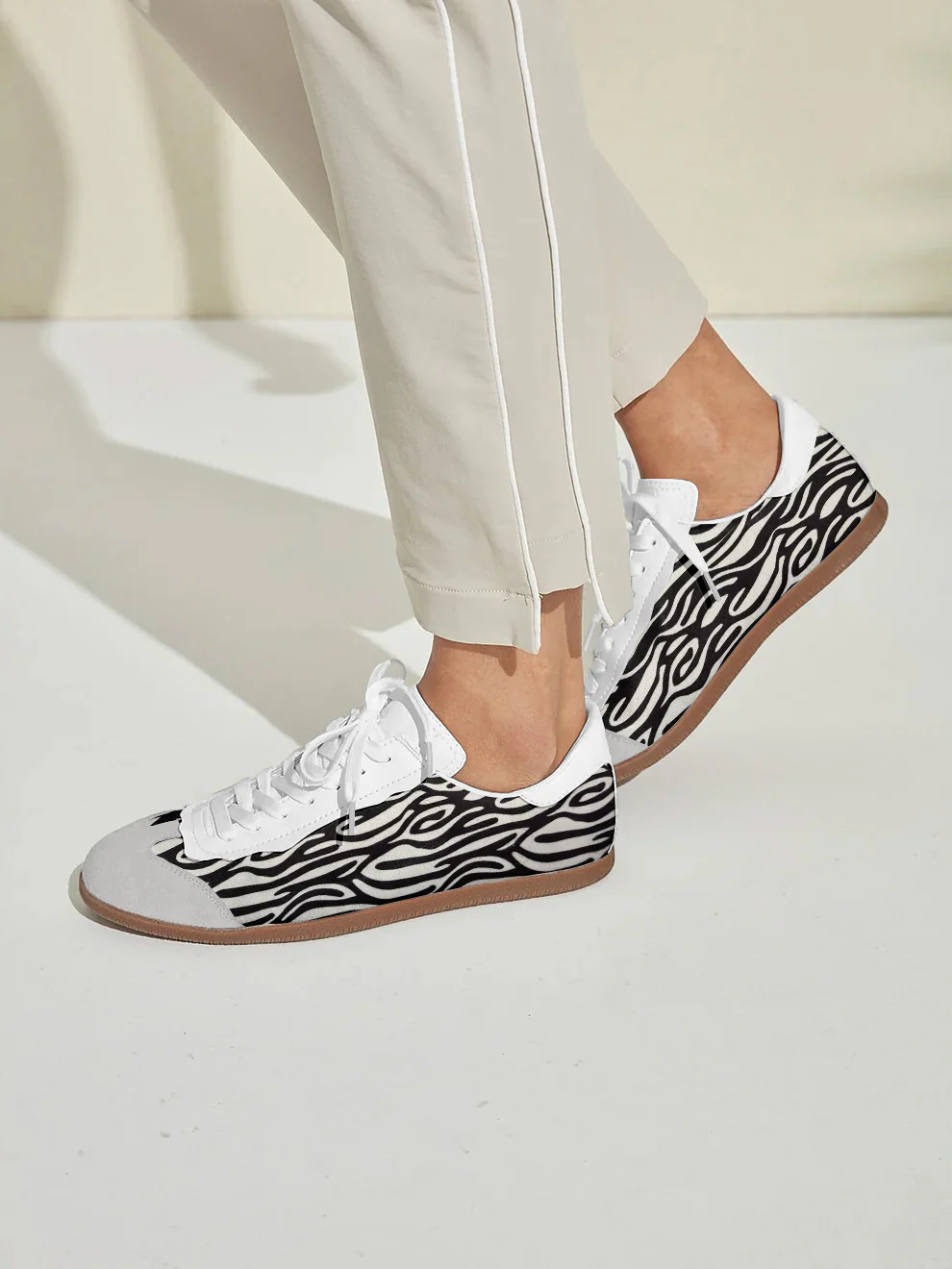 FitFlex Leather Retro Trainer Sneakers Women - Image 3