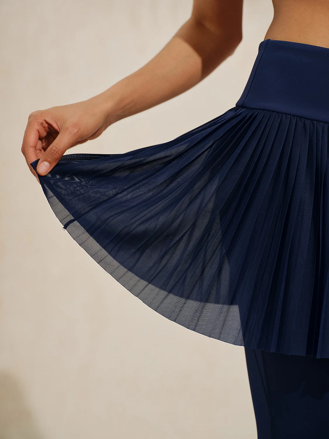 More Than Basic 37 Inch Pleated Mesh Skeggings - Image 12