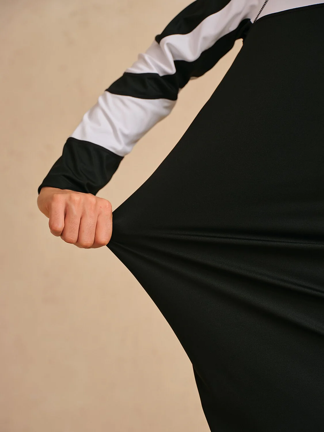 More Than Basic Long Sleeve Color Block 36.5 Inch Dress UPF50+ - Image 7