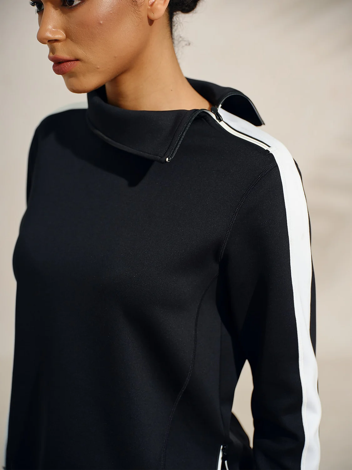 More Than Basic Irregular Collar Golf Sweatshirt - Image 5