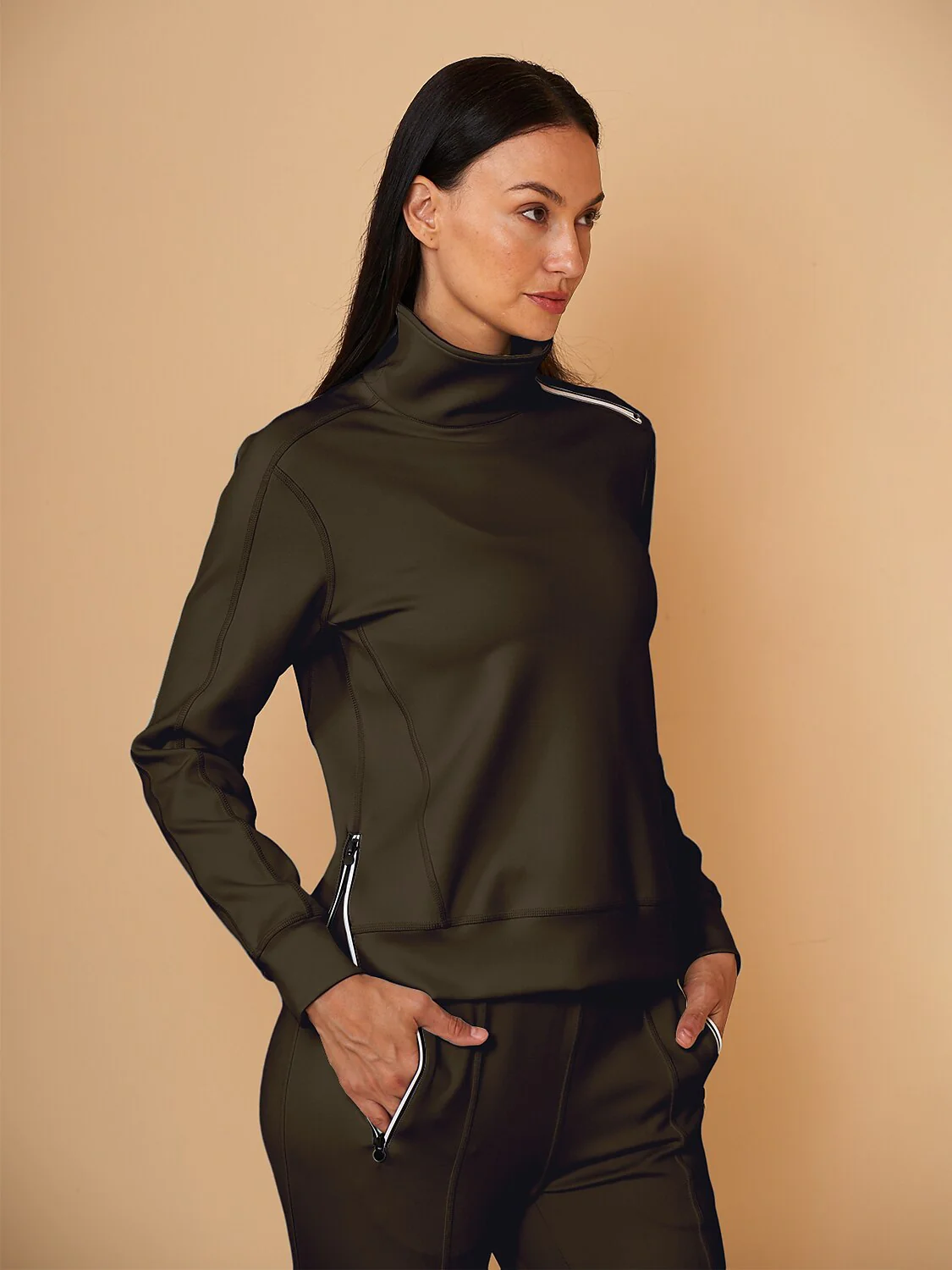 More Than Basic Irregular Collar Golf Sweatshirt - Image 15