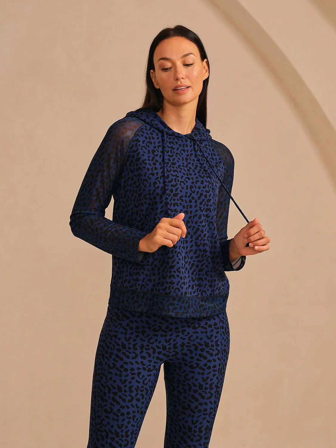 More Than Basic Leopard Mesh Golf Hoodie - Image 7