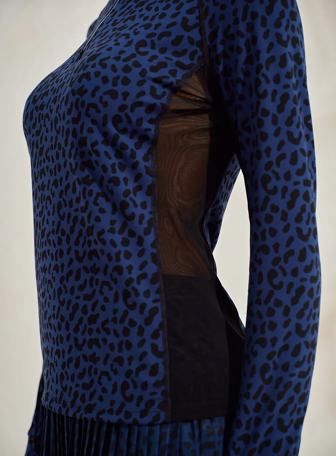More Than Basic Leopard Mesh Golf Shirt Quarterzip - Image 4