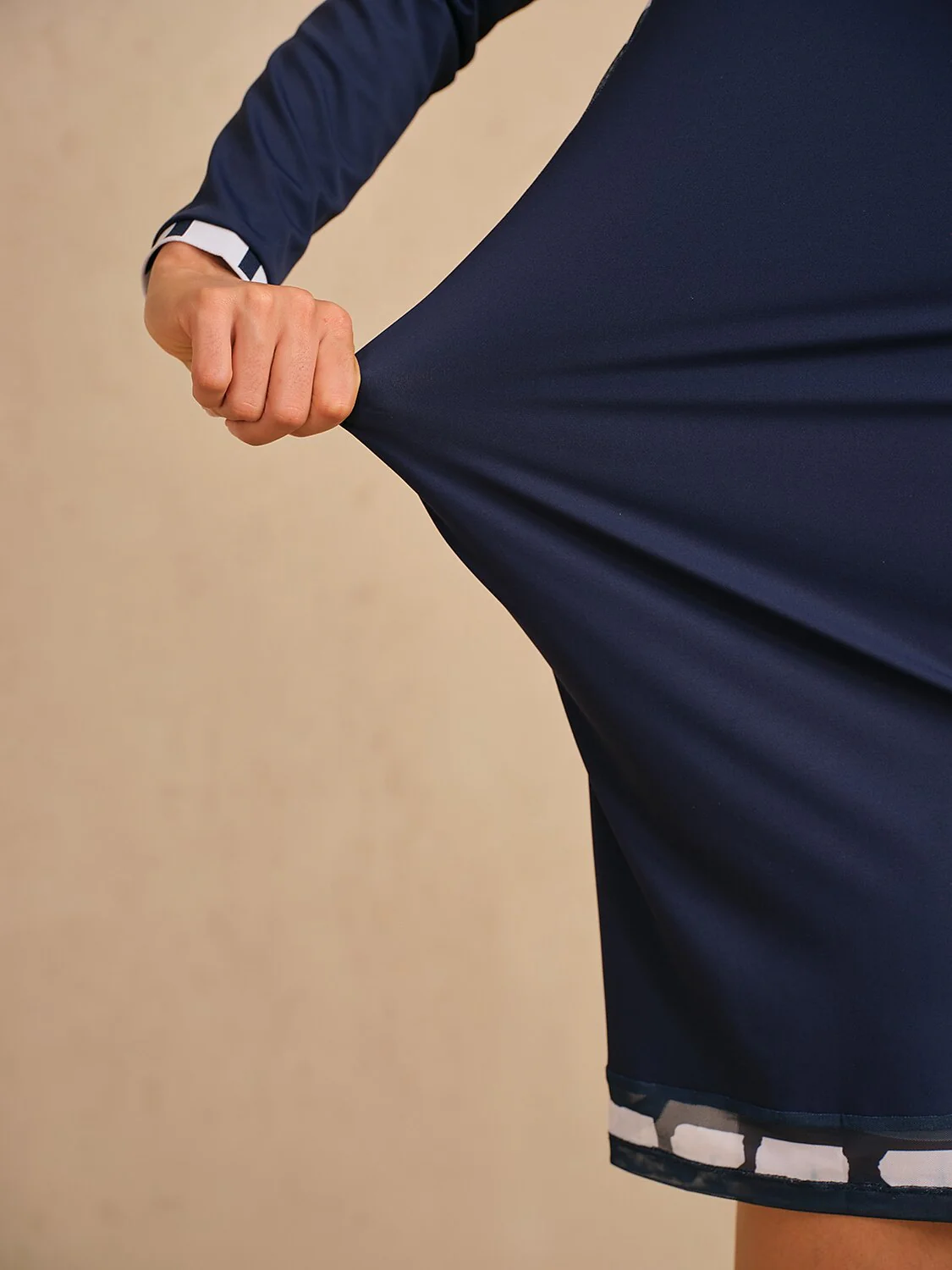 Navycore Long Sleeve Color Block Mesh 36.5 Inch Dress UPF50+ - Image 15