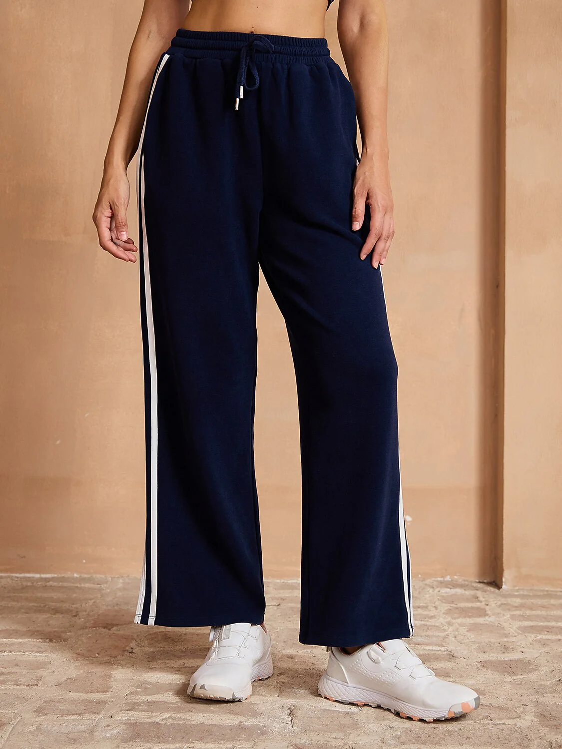 UltraSoft Velour 40 Inch Stretch Drawstring Wide Leg Pants - Image 9