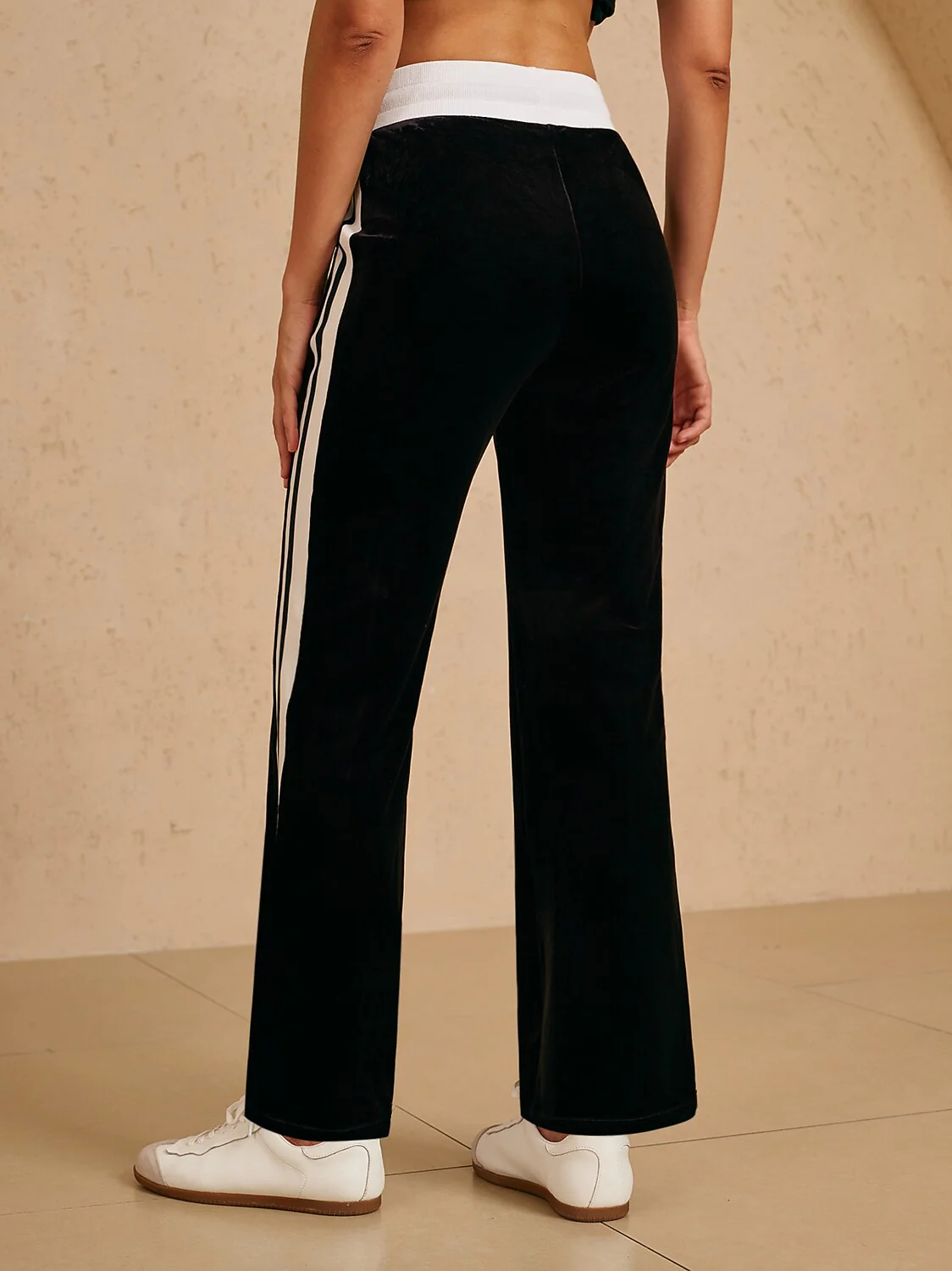 UltraSoft Velvet 40 Inch Stretch Drawstring Wide Leg Pants - Image 4