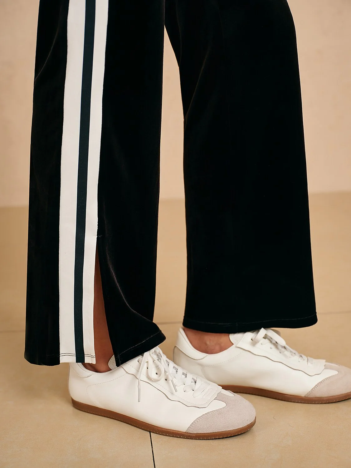 UltraSoft Velvet 40 Inch Stretch Drawstring Wide Leg Pants - Image 6